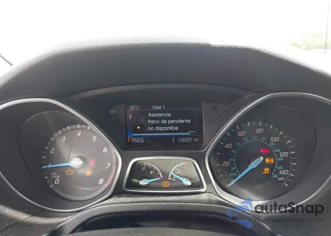 2014 Ford Focus Titanium z USA, uszkodzony, nr VIN 1FADP3J27EL204904